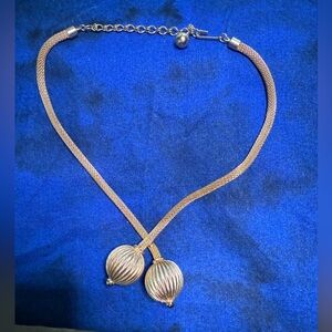 Elegant Gold-Toned Necklace